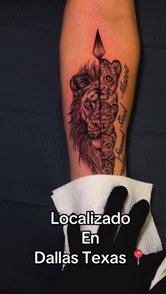 Black & grey artwork by Flakkito Padron