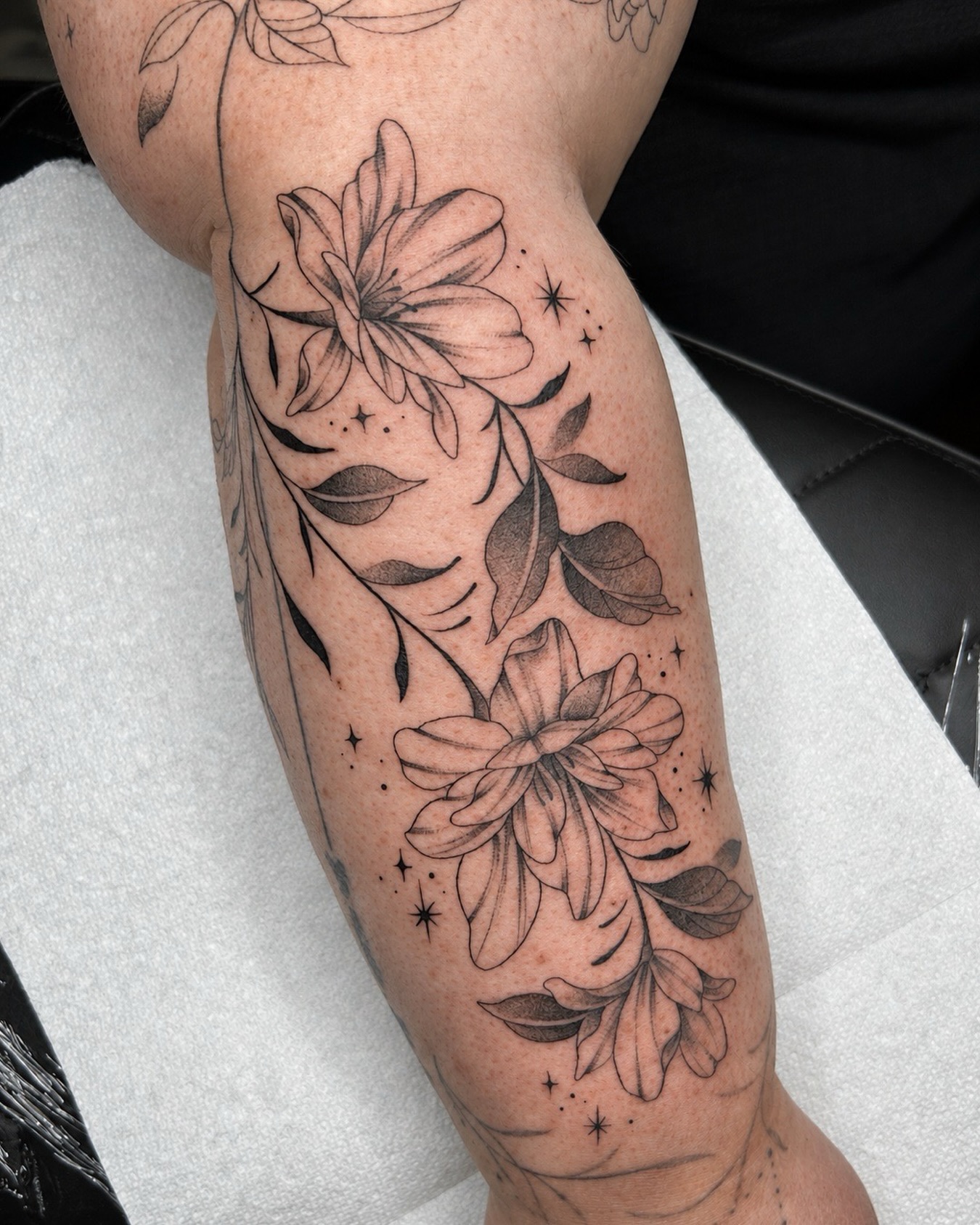Florals artwork by Lorie Gamez