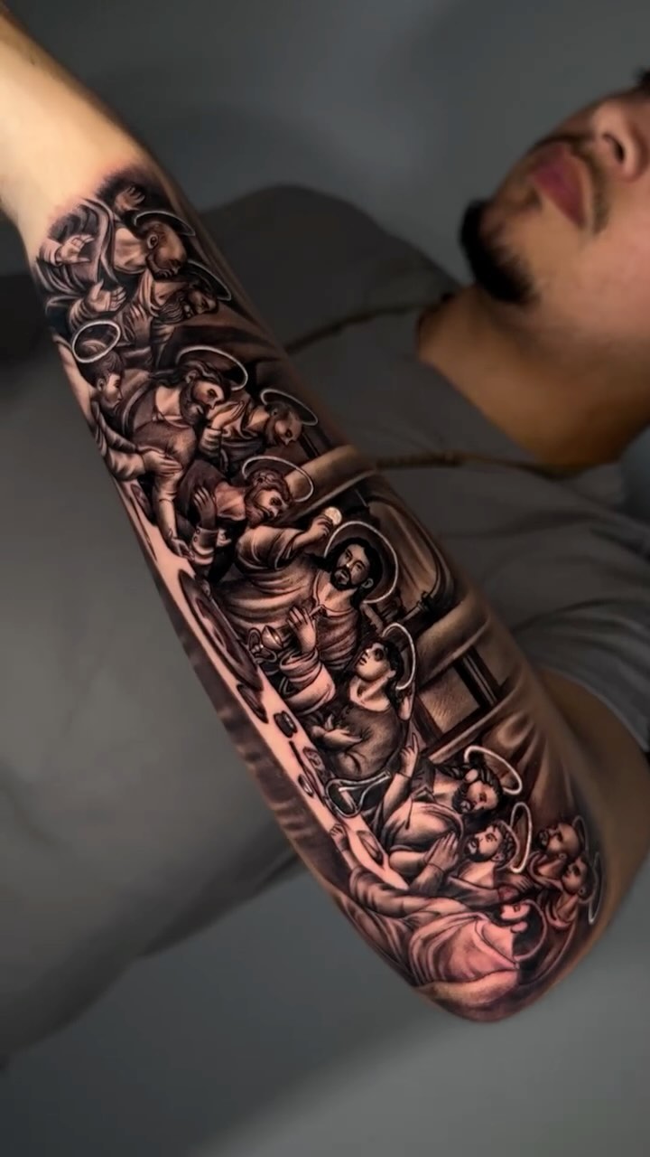 Black & grey artwork by Luis Cano