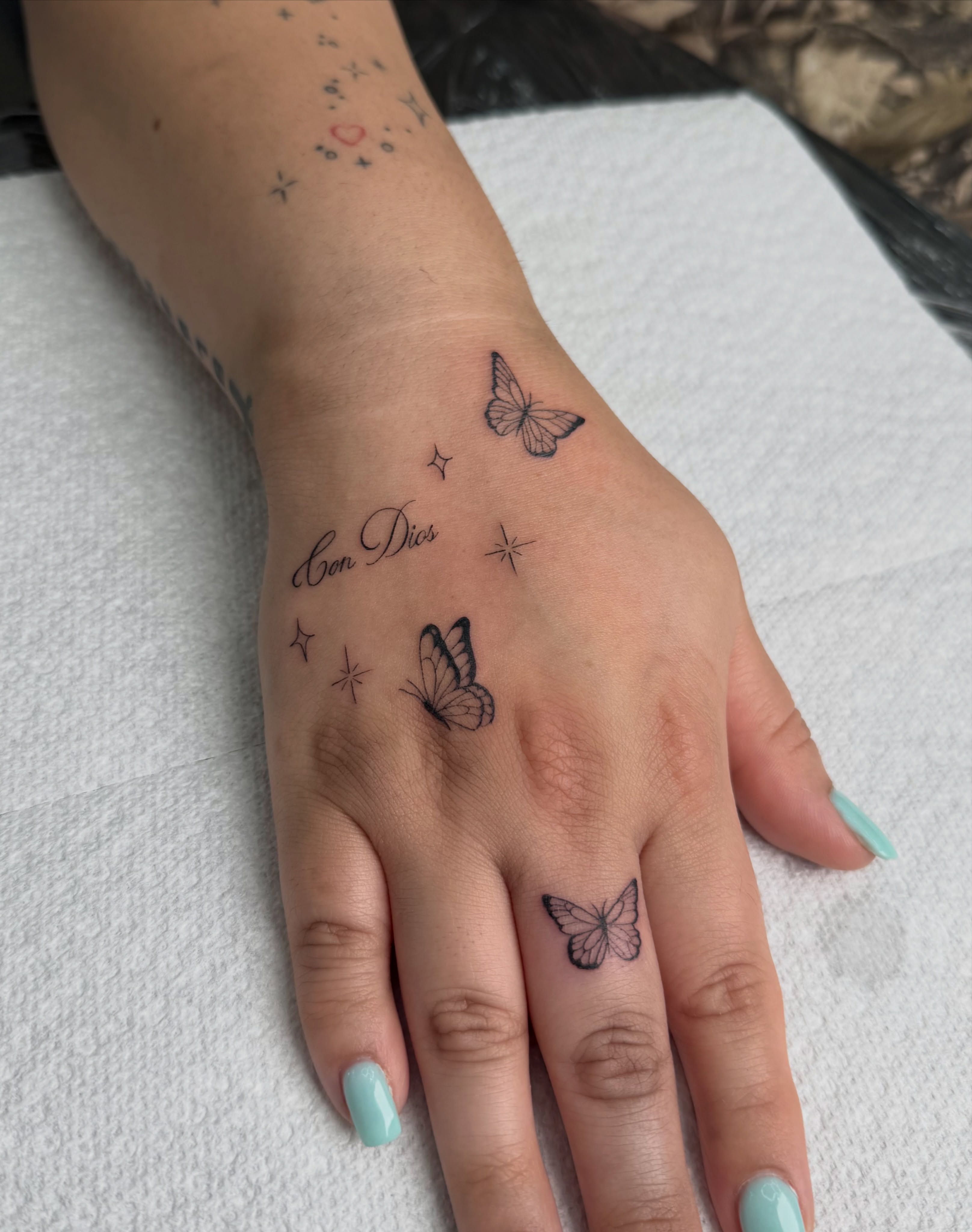Small tattoos artwork by Merlyn Orenalla
