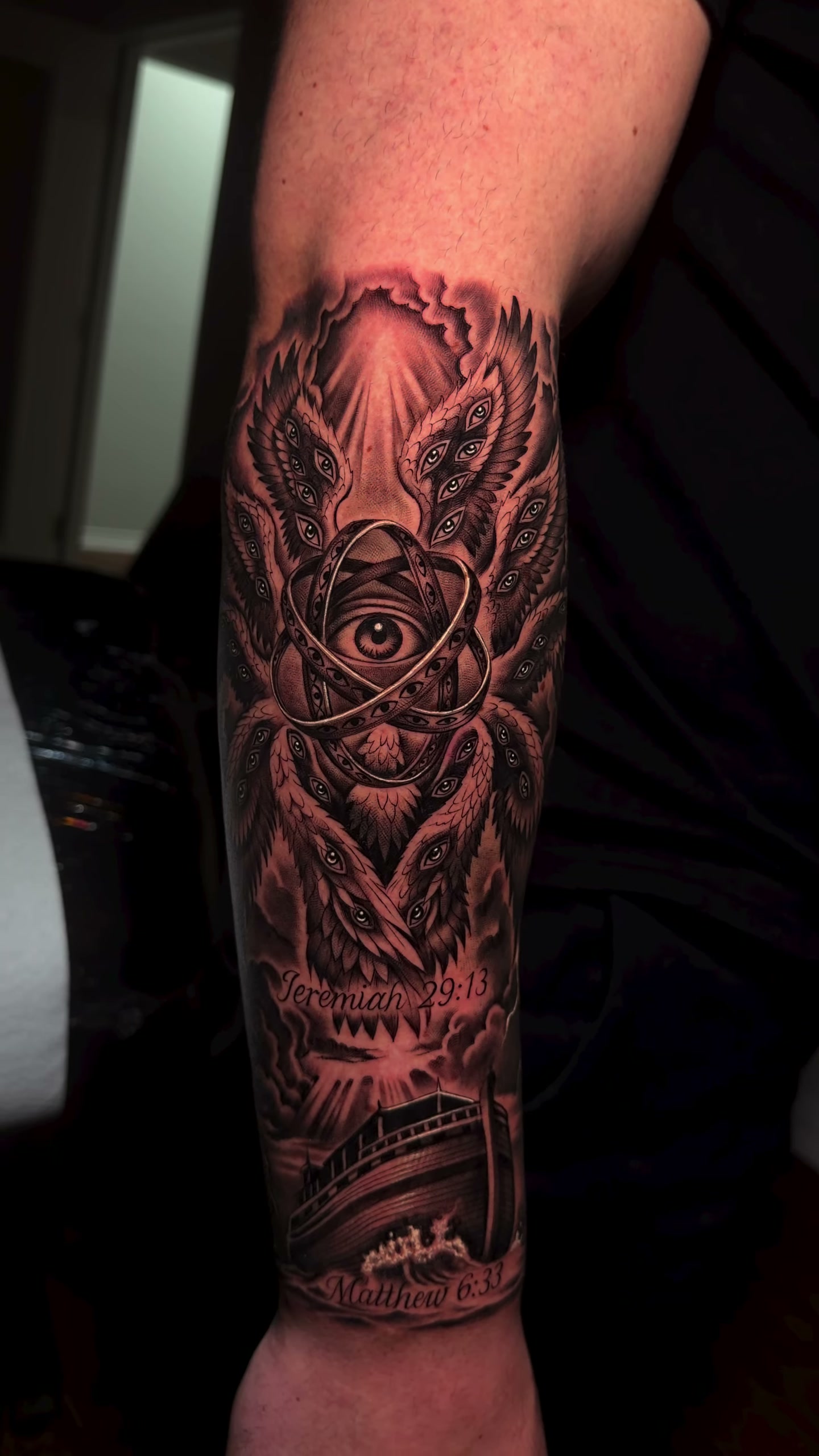 Seraphim sleeve by Luis Cano