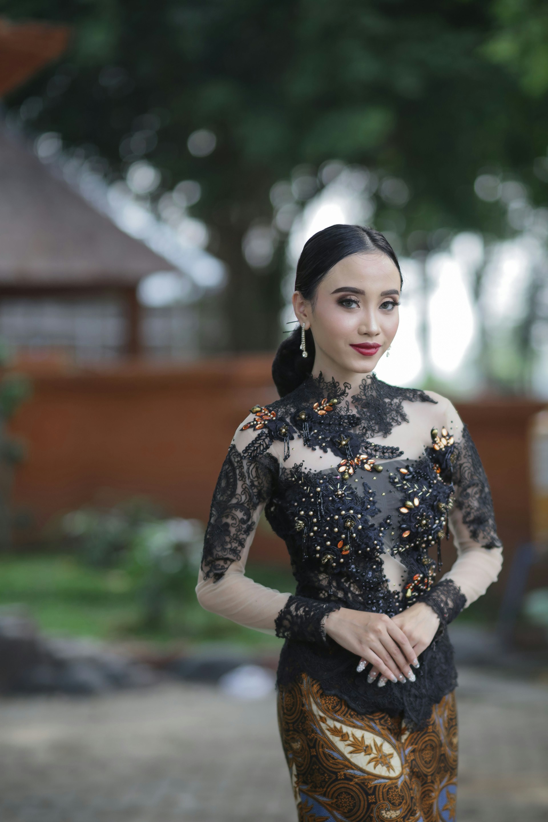 Kebaya Pesta