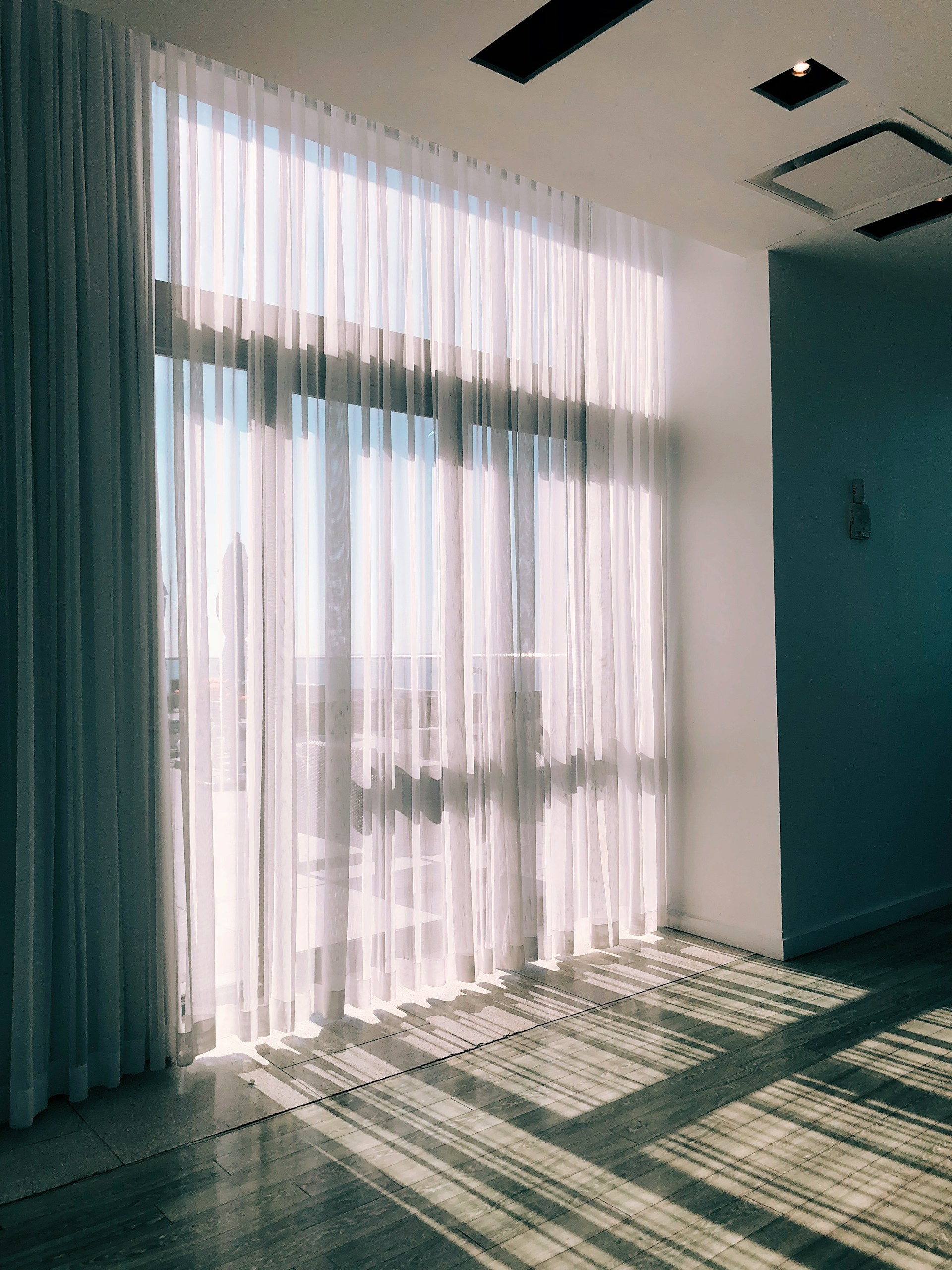 Bright interior curtain project
